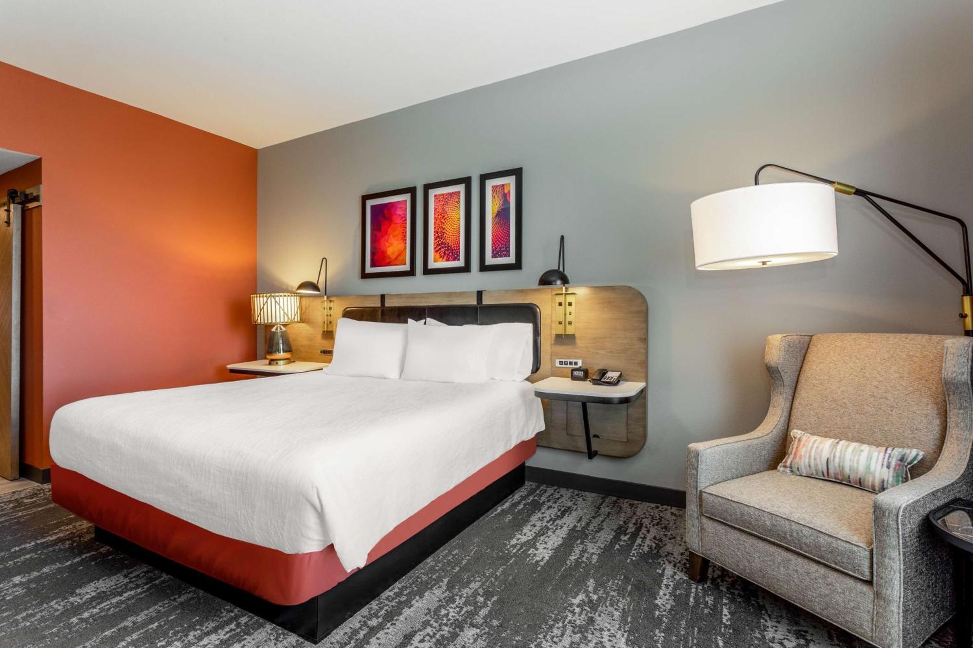 Hilton Garden Inn Hays, Ks Exteriör bild